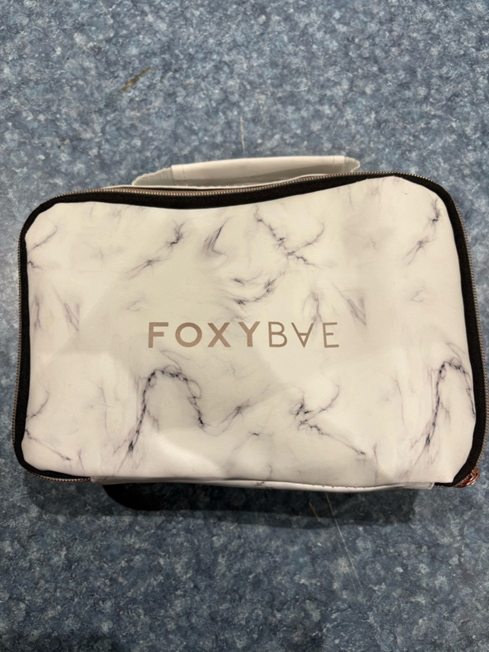 FOXYBAE Marble Cosmetic Bag in White with Rose Gold Logo